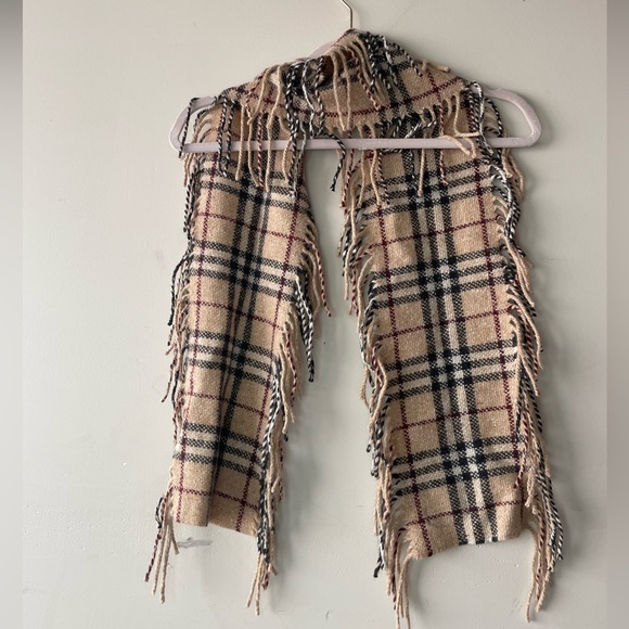 Authentic BURBERRY LONDON Plaid Cashmere Fringe Scarf - Picture 2 of 5